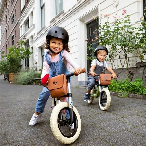 VÉLO D’ÉQUILIBRE BIKY RETRO VERT AVEC TOUS LES ACCESSOIRES BIKY – Image 2